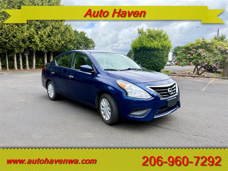 Used 2018 Nissan Versa SV FWD image 2