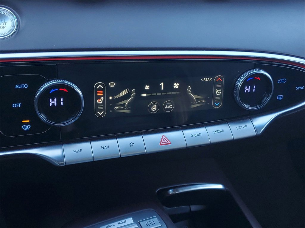 Used 2023 Genesis GV70 2.5T w/ Advanced Package image 20