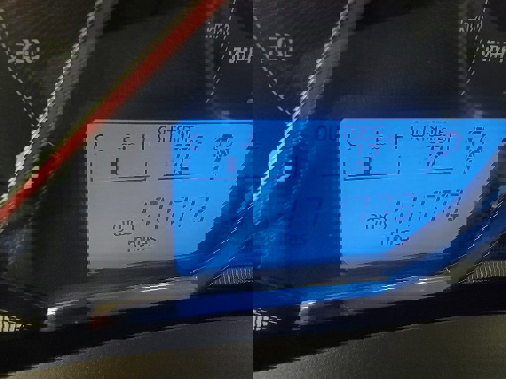 Used 2015 Toyota RAV4 Limited w/ Technology Package image 17