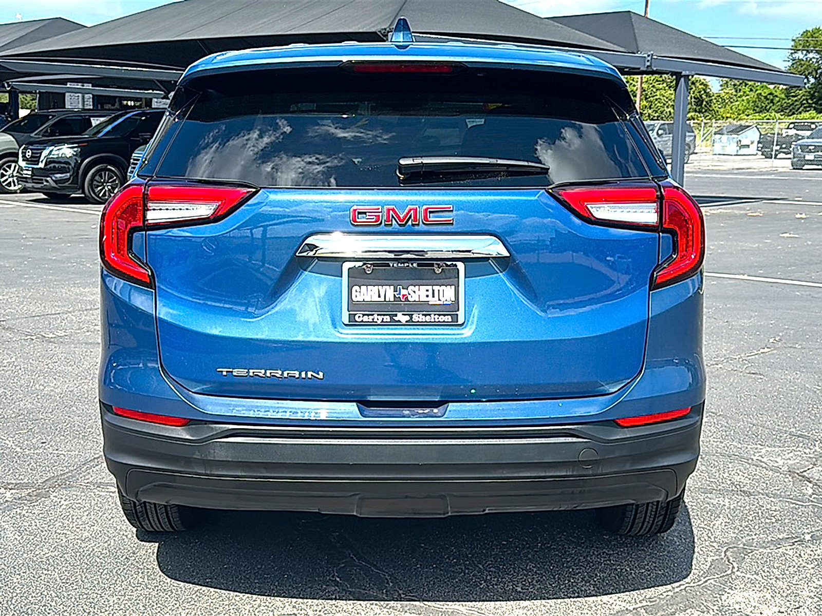 Used 2024 GMC Terrain SLE FWD image 7