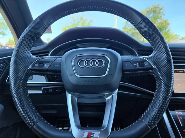 Used 2020 Audi SQ7 Premium Plus w/ Driver Assistance Package AWD/4WD image 16