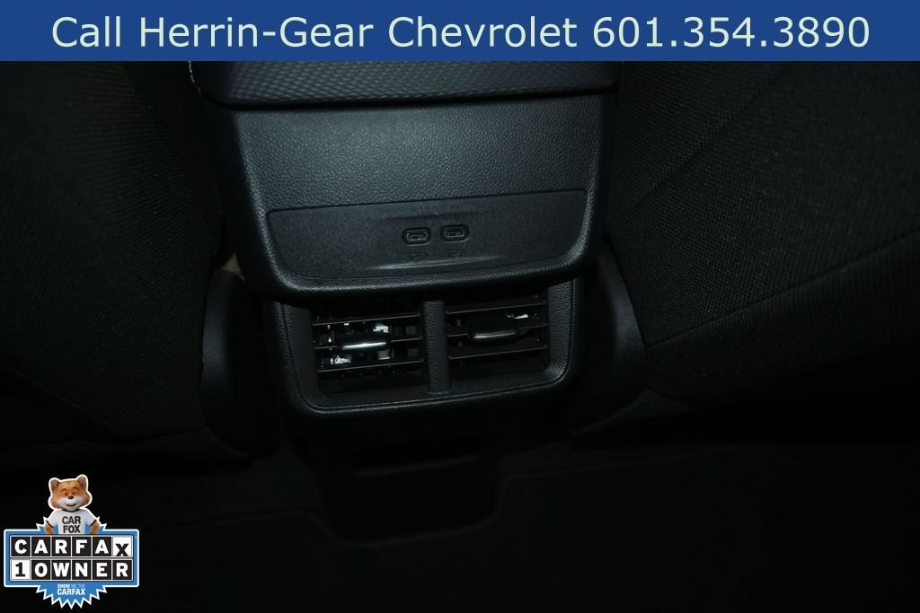Used 2025 Chevrolet Equinox LT w/ Safety and Technology Package FWD image 18