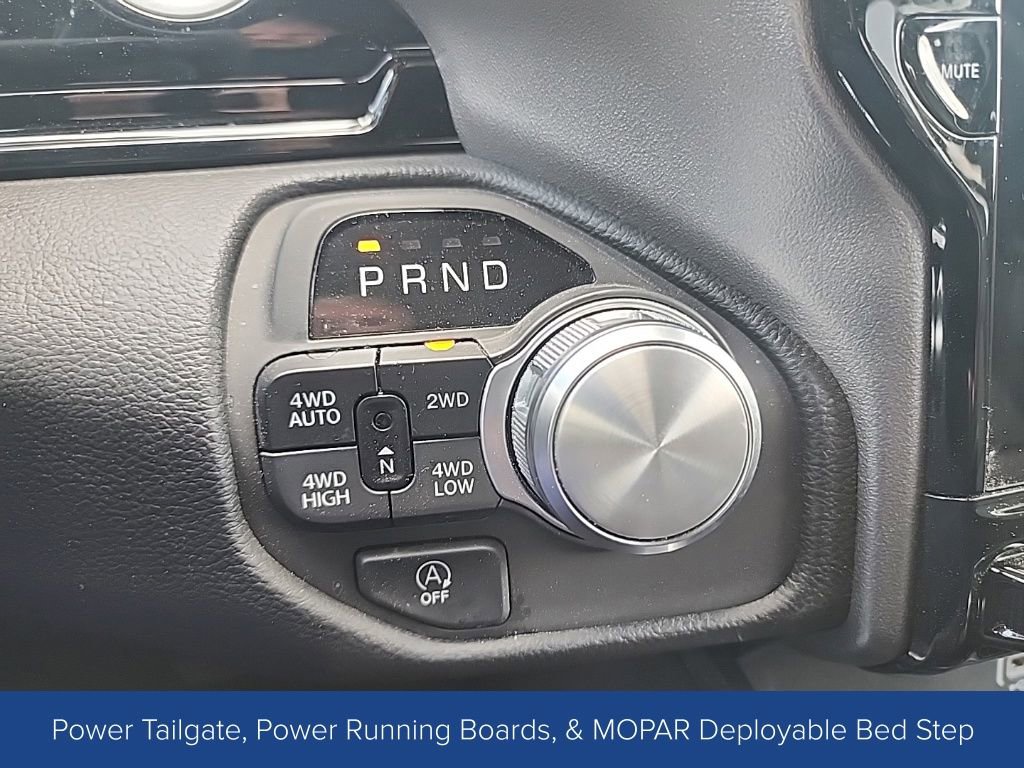 Used 2025 RAM 1500 Laramie AWD/4WD image 17