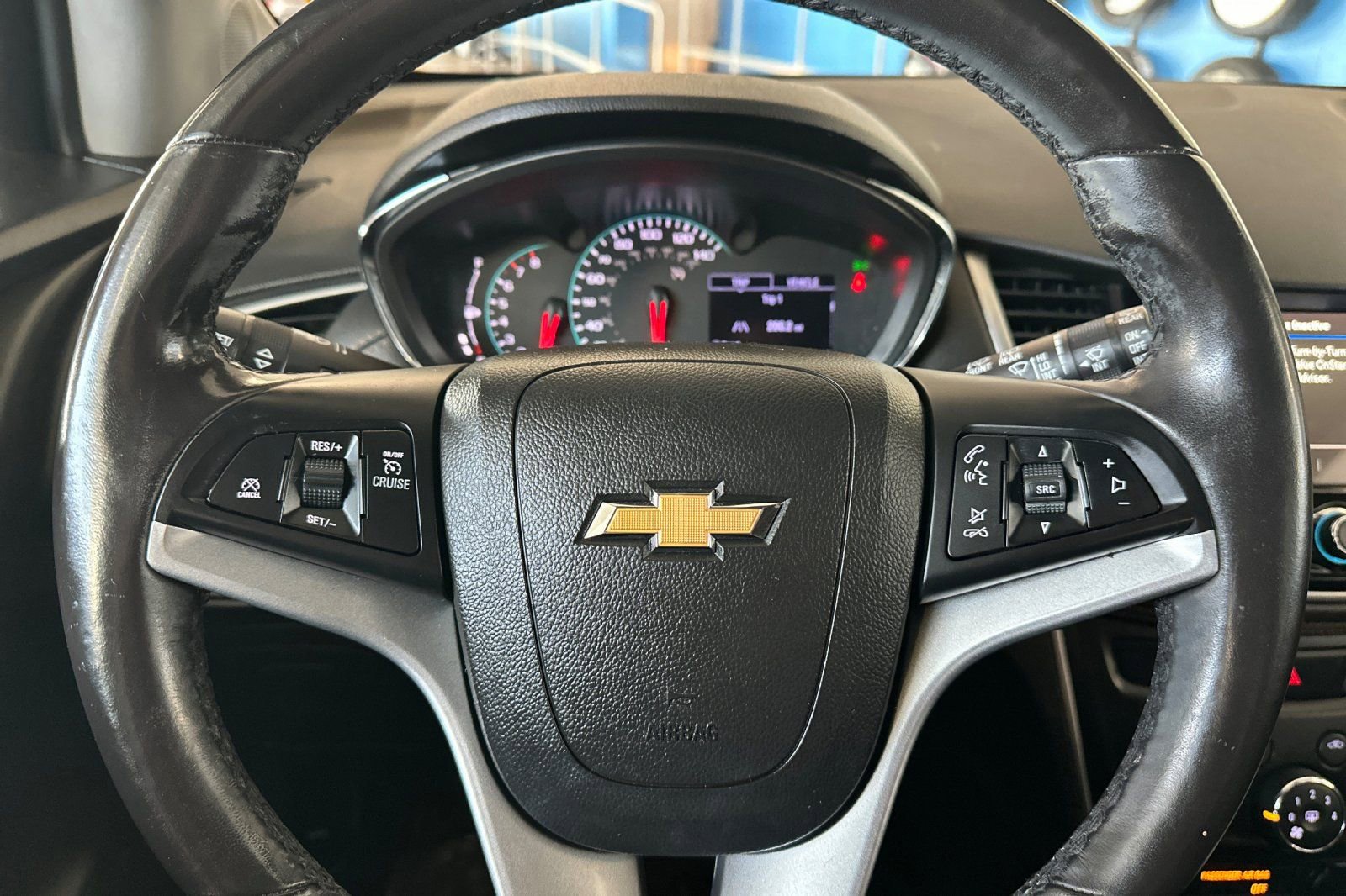 Used 2019 Chevrolet Trax LT w/ LT Convenience Package image 25