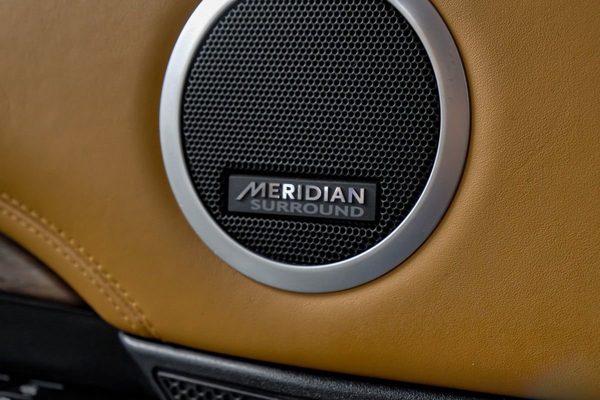 Used 2019 Land Rover Discovery HSE Luxury image 34