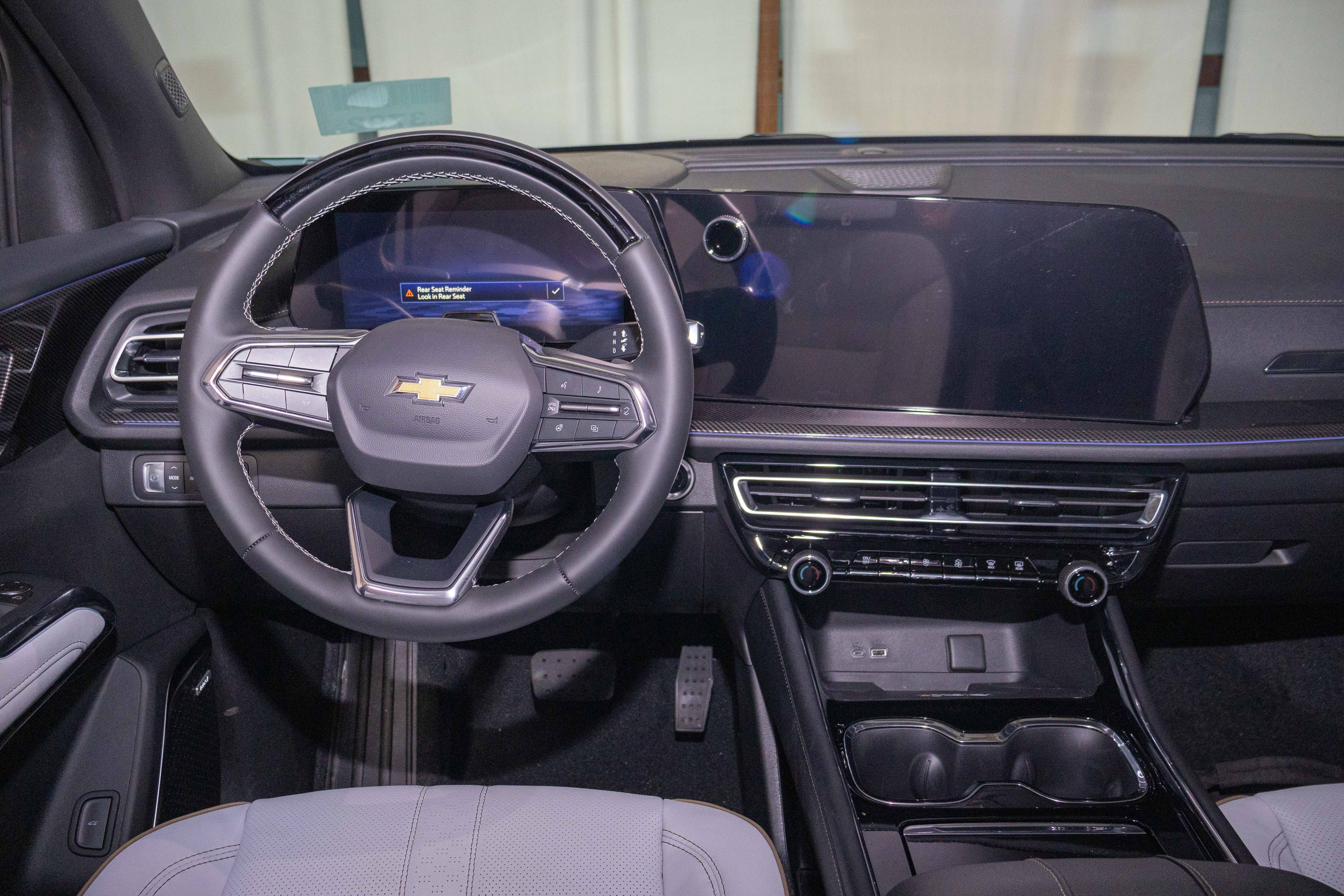 New 2026 Chevrolet Traverse High Country image 14