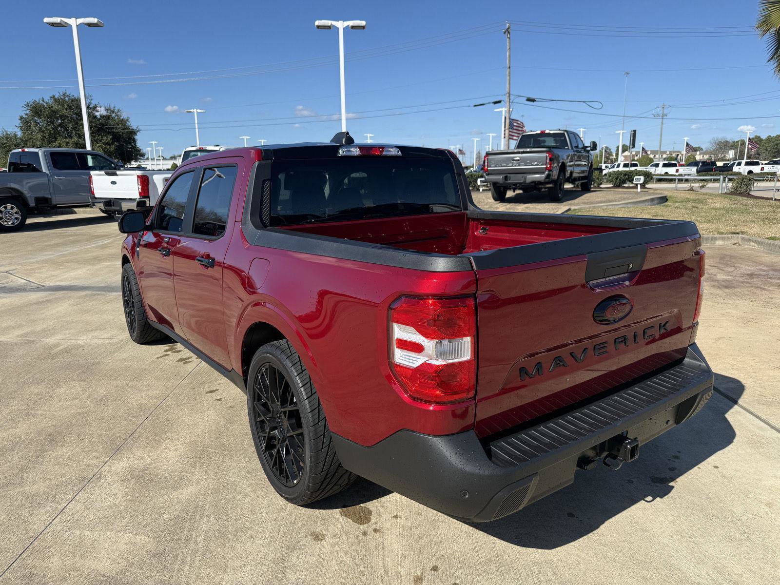 New 2025 Ford Maverick XLT w/ XLT Luxury Package image 4