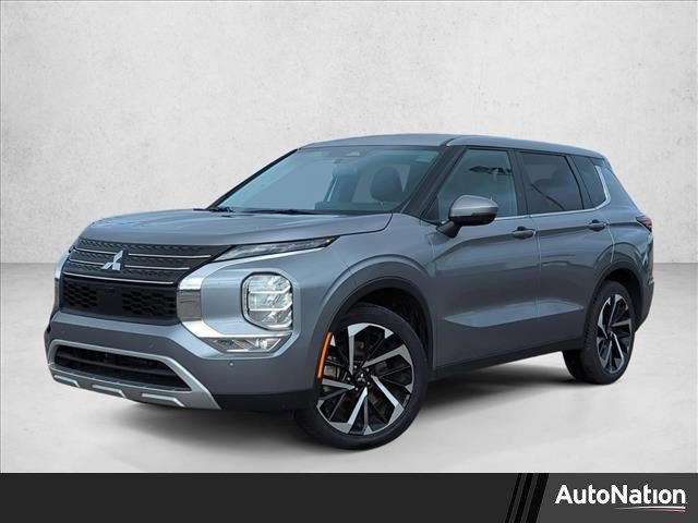Used 2024 Mitsubishi Outlander SE