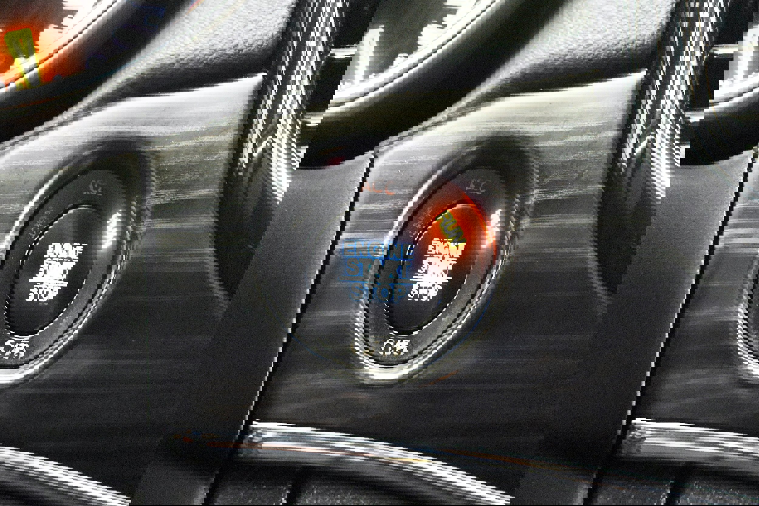 Used 2020 Jeep Grand Cherokee Limited w/ Premium Lighting Group image 9