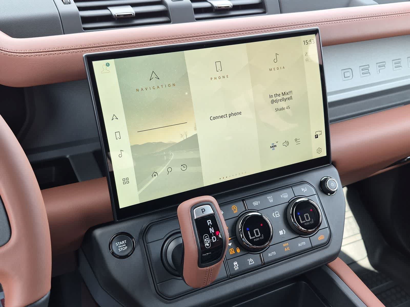 New 2026 Land Rover Defender 110 OCTA AWD/4WD image 28