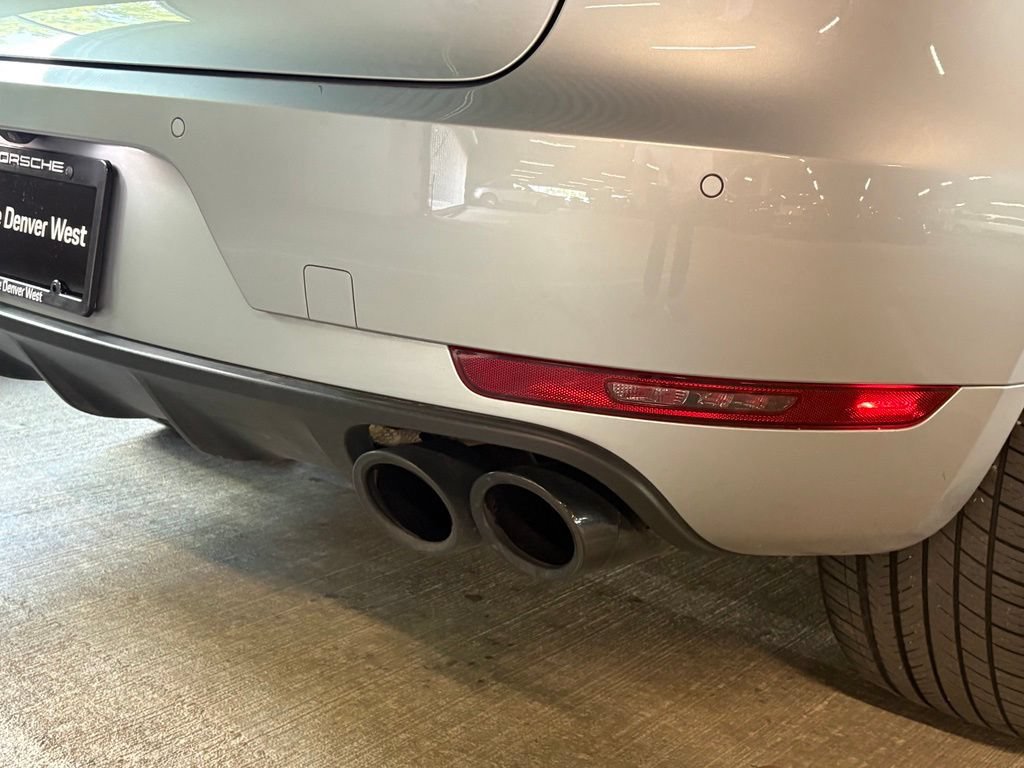 Used 2020 Porsche Macan Turbo AWD/4WD image 14