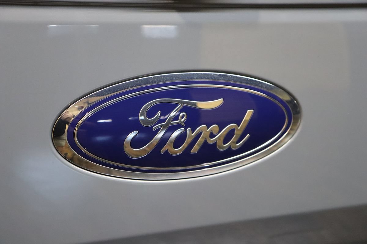 Used 2019 Ford F150 XLT w/ Equipment Group 302A Luxury AWD/4WD image 25