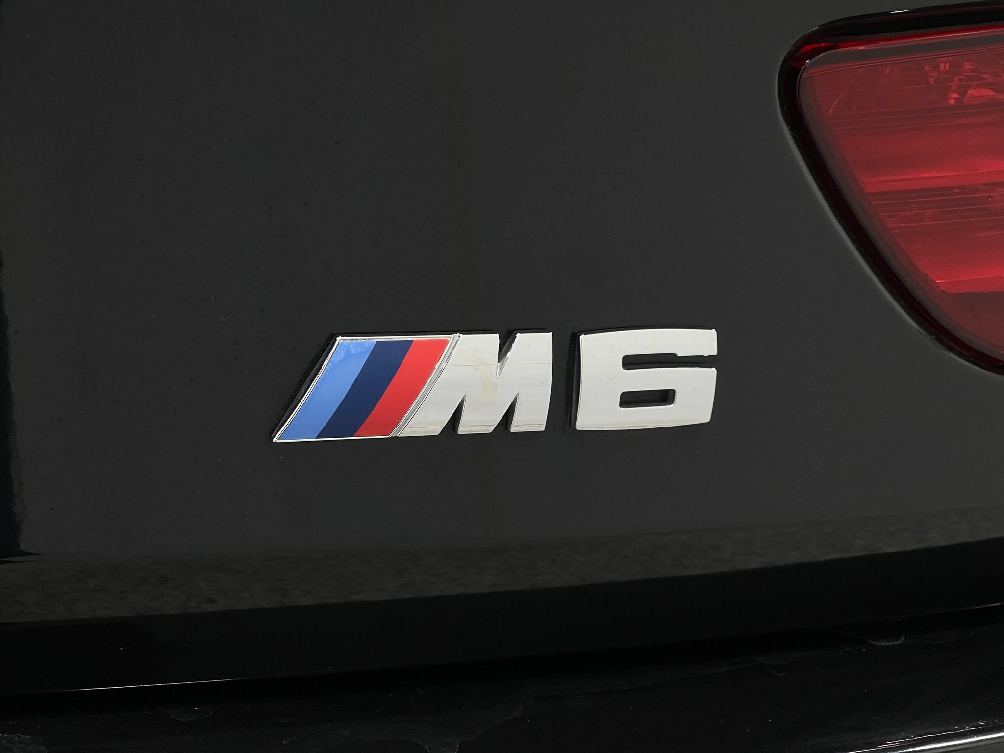 Used 2015 BMW M6 Convertible RWD image 38
