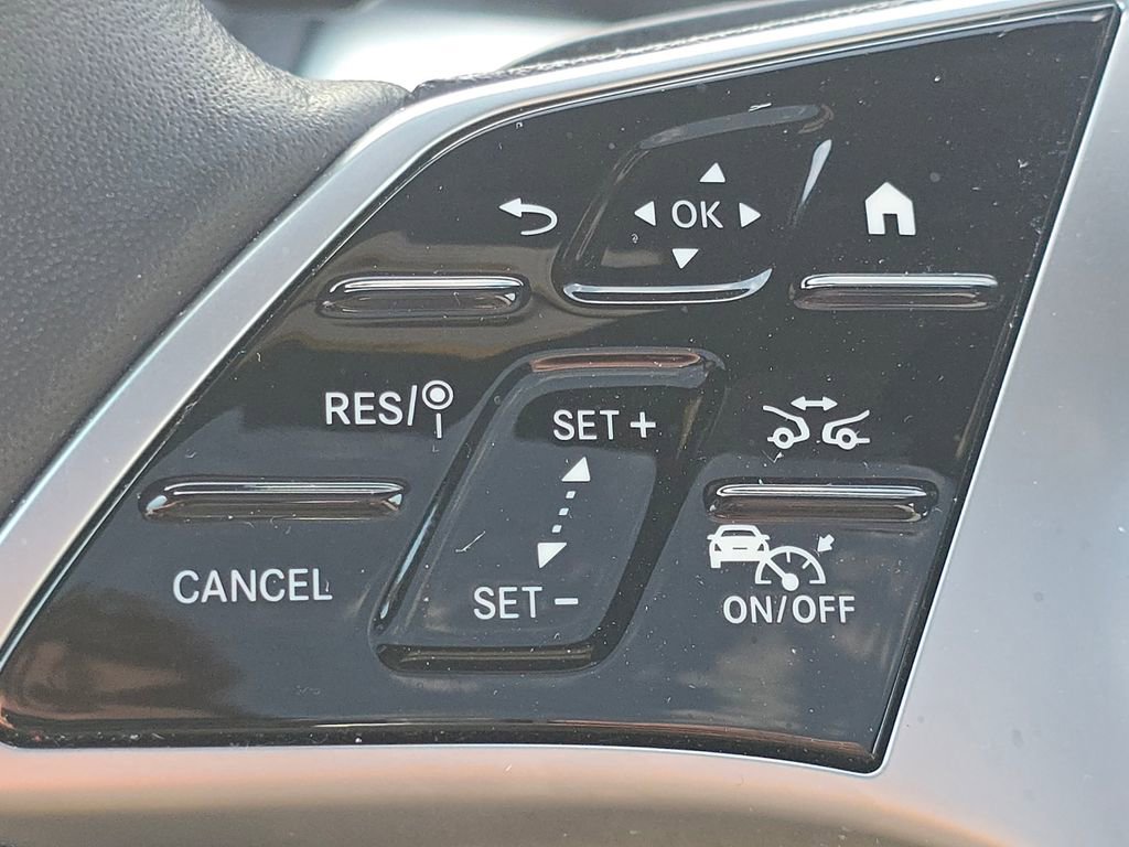 Certified 2024 Mercedes-Benz GLB 250 4MATIC image 34