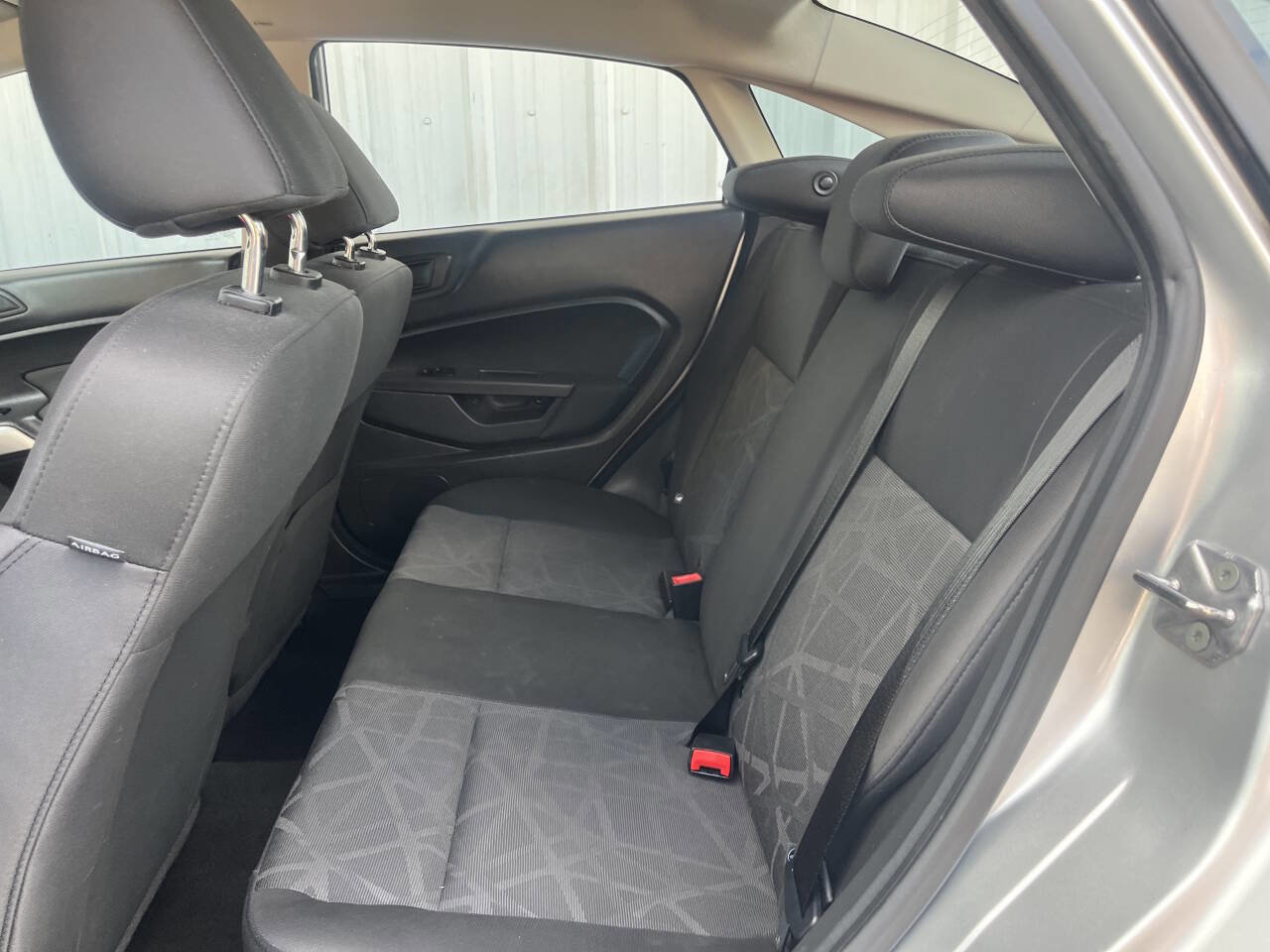 Used 2013 Ford Fiesta SE image 11
