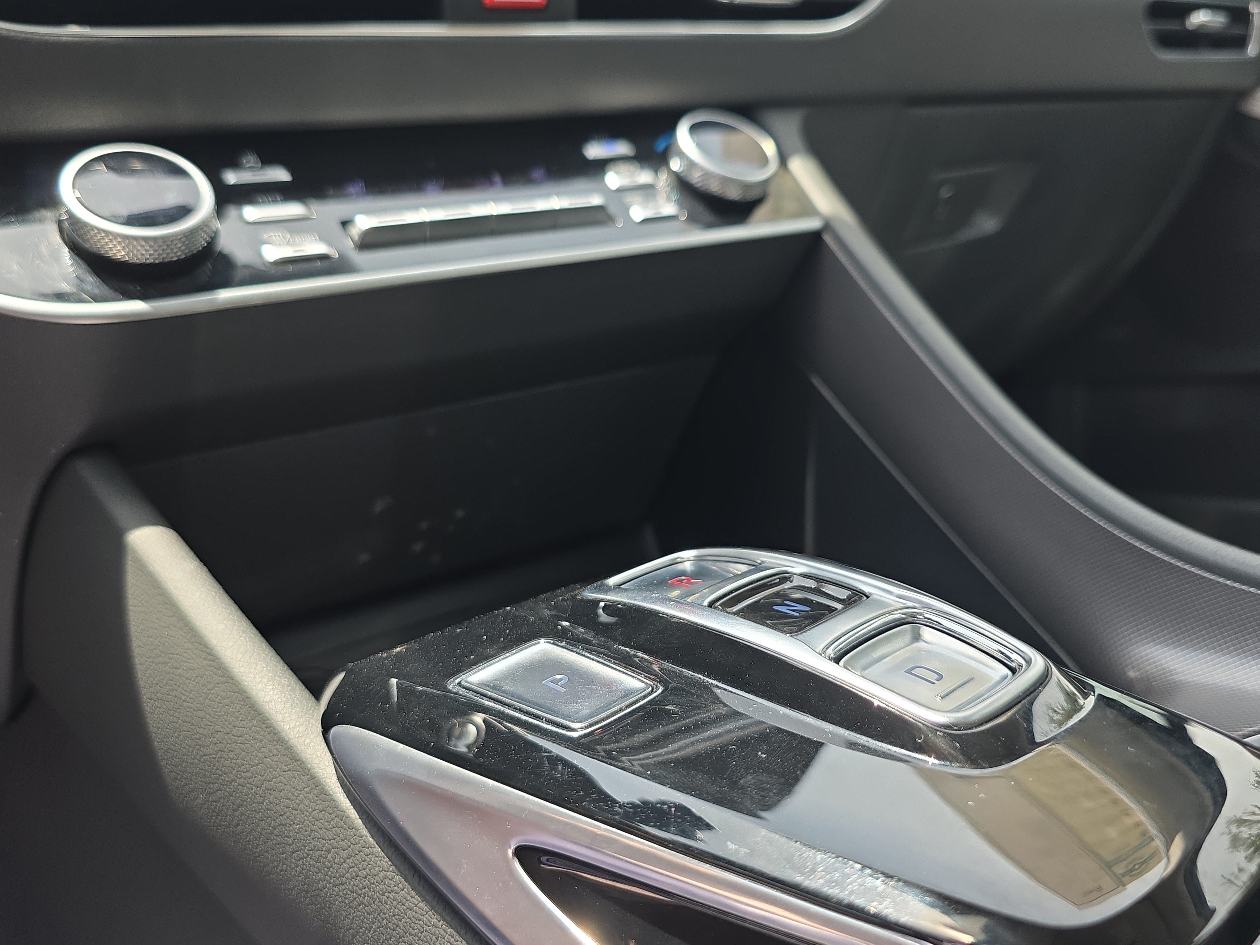 Used 2023 Hyundai Sonata Limited FWD image 32
