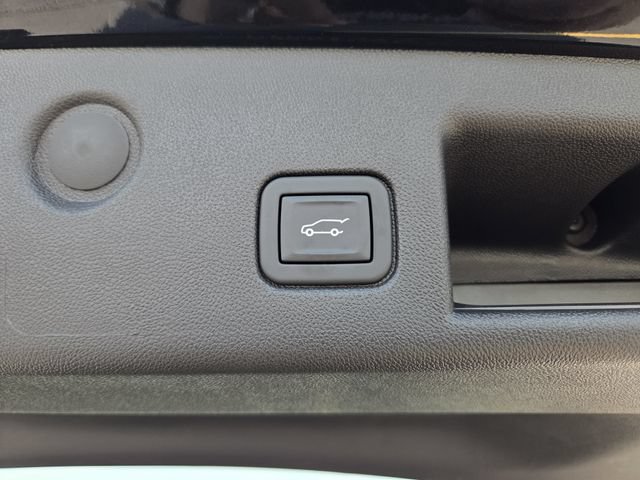 Certified 2024 Chevrolet Equinox RS w/ LPO, Floor Liner Package FWD image 12
