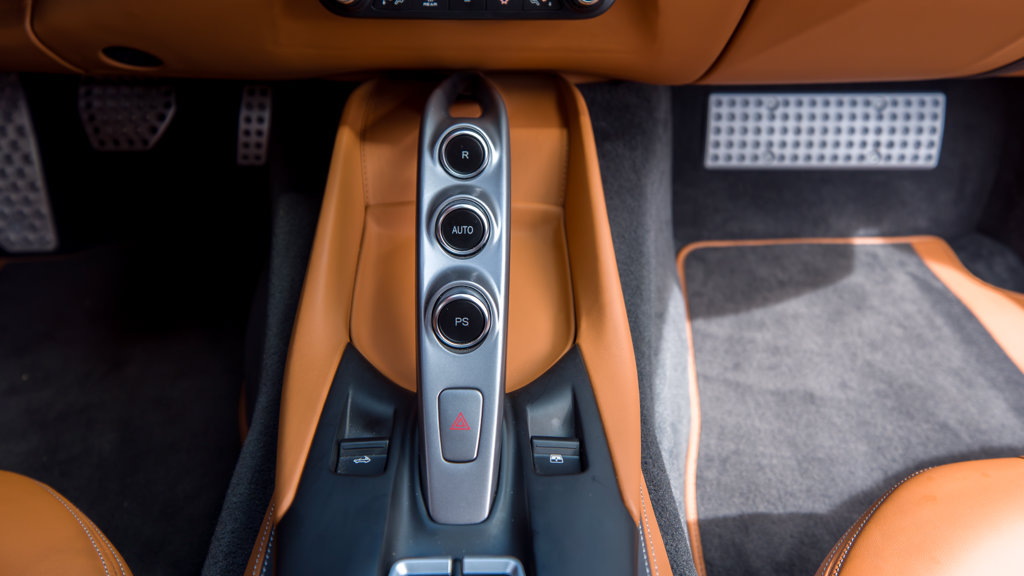 Used 2021 Ferrari 812 GTS RWD image 18