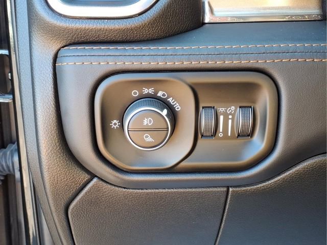 Used 2022 RAM 3500 Limited image 14