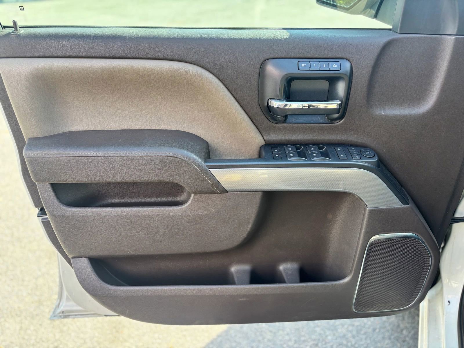 Used 2014 Chevrolet Silverado 1500 LTZ Z71 AWD/4WD image 12