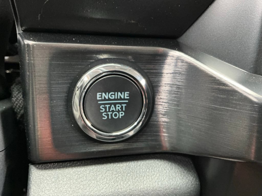 New 2026 Ford F250 Lariat RWD image 43