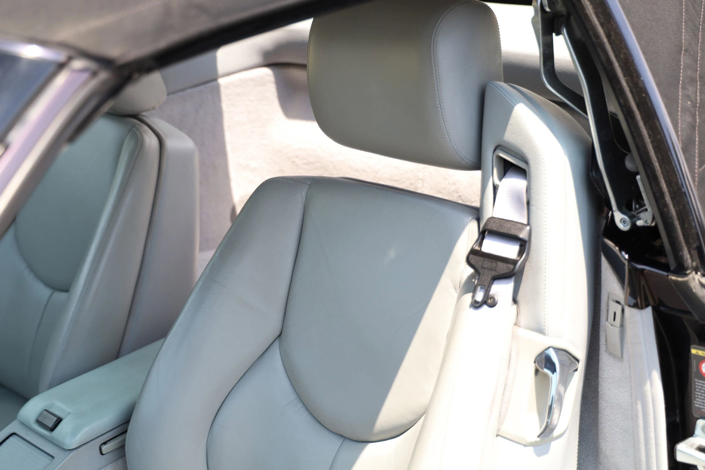 Used 2001 Mercedes-Benz SL 500 image 6