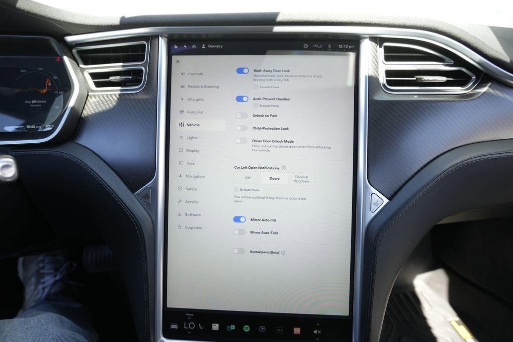 Used 2016 Tesla Model S 75D image 50