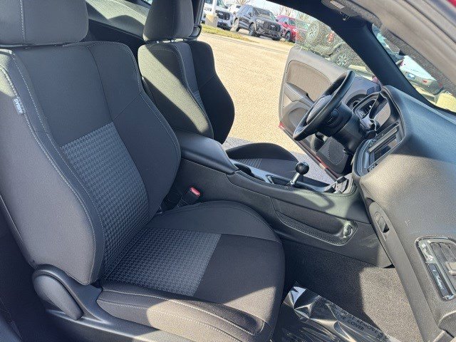 Used 2023 Dodge Challenger R/T w/ Blacktop Package image 26