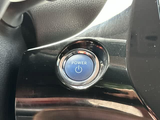 Used 2020 Toyota Prius XLE w/ Advanced Technology Package AWD/4WD image 10