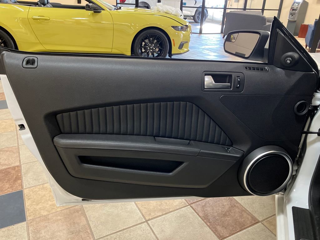 Used 2013 Ford Mustang Shelby GT500 image 23