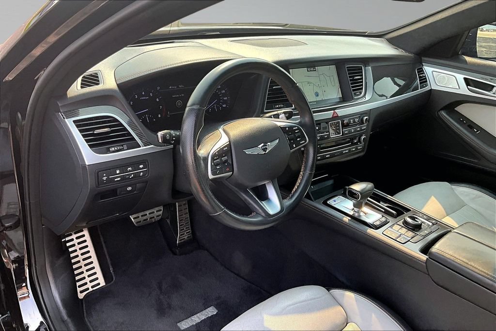 Used 2018 Genesis G80 3.3T Sport RWD image 13