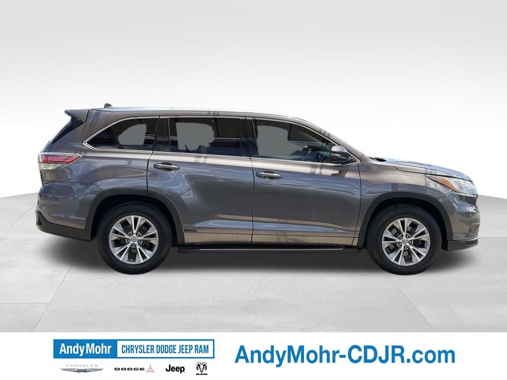 Used 2015 Toyota Highlander XLE FWD image 8