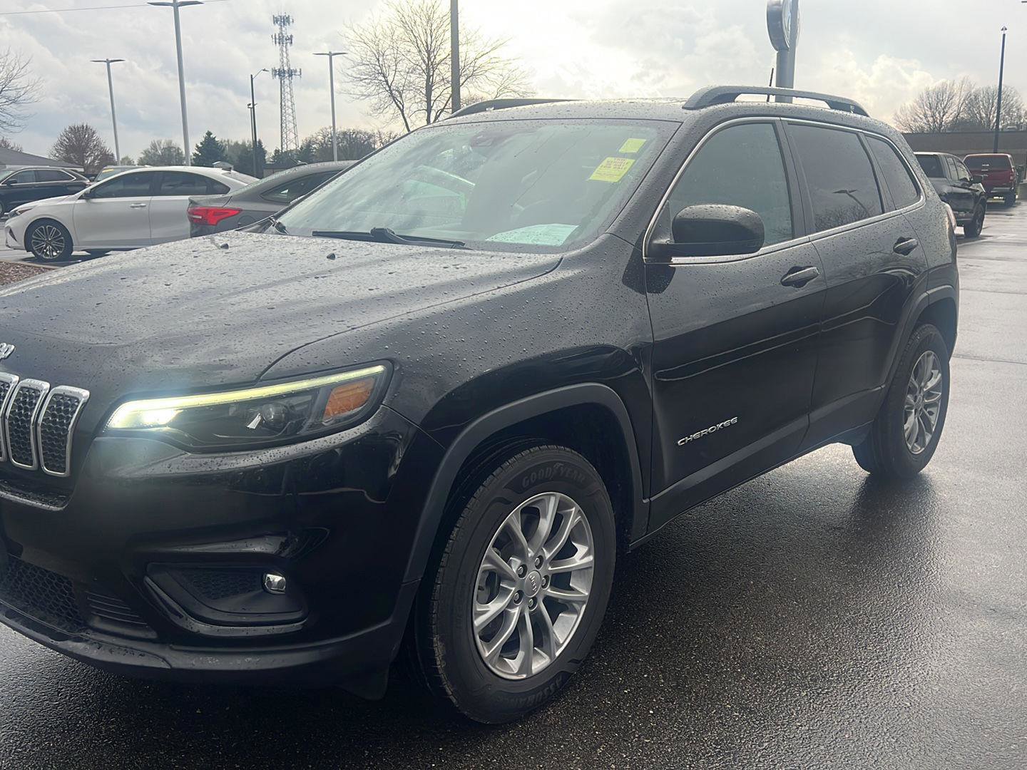 Used 2022 Jeep Cherokee Latitude Lux w/ Sun & Sound Group image 12