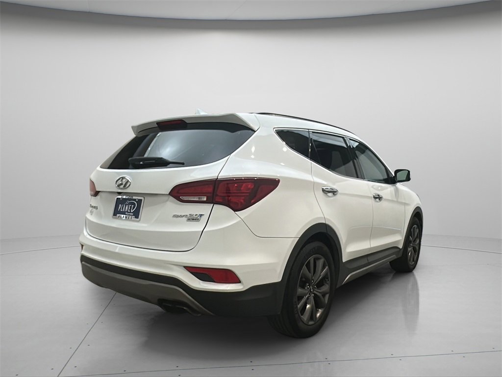 Used 2017 Hyundai Santa Fe Sport image 4