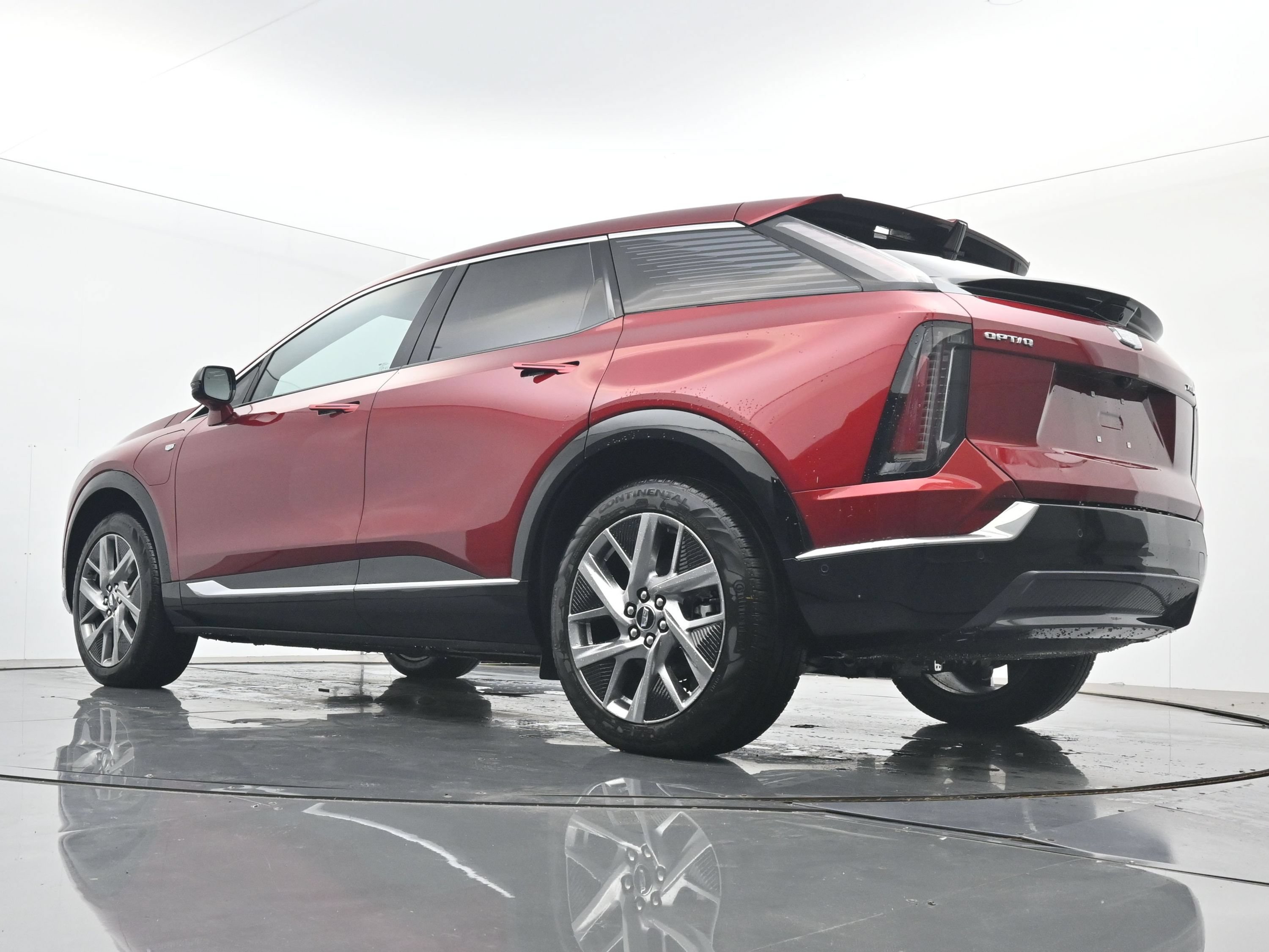 New 2026 Cadillac Optiq Luxury 1 w/ LPO, Floor Liner Package AWD/4WD image 17