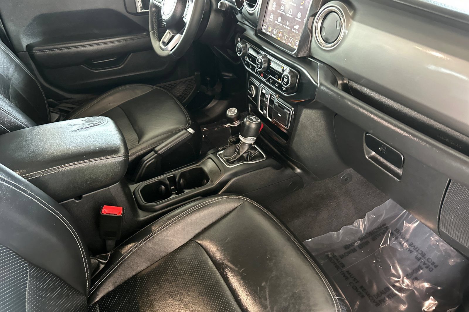 Used 2021 Jeep Wrangler Unlimited Sahara AWD/4WD image 18