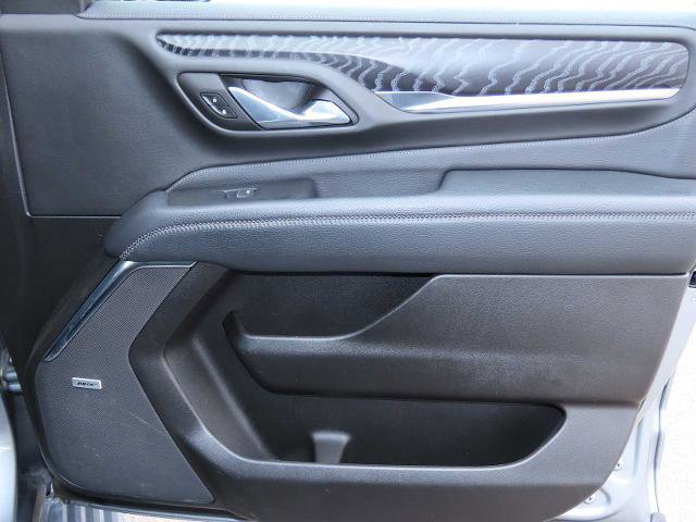 Used 2023 GMC Yukon XL Denali w/ Denali Reserve Package image 21