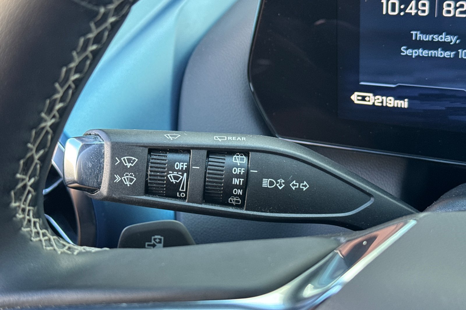 Used 2024 Chevrolet Equinox EV LT FWD image 32