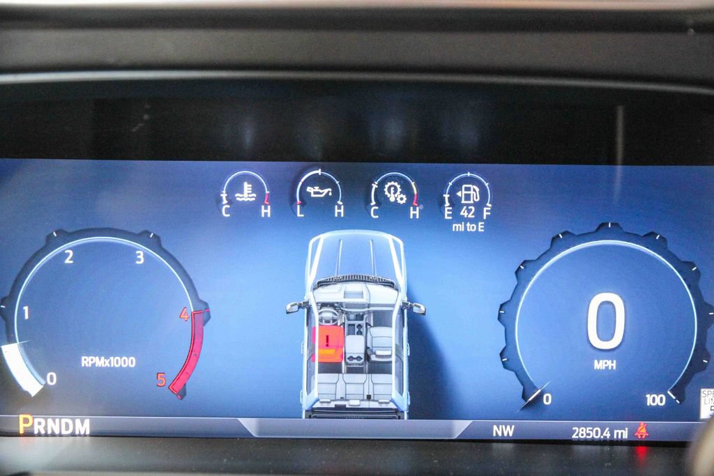 Used 2026 Ford F450 Platinum w/ FX4 Off-Road Package AWD/4WD image 24