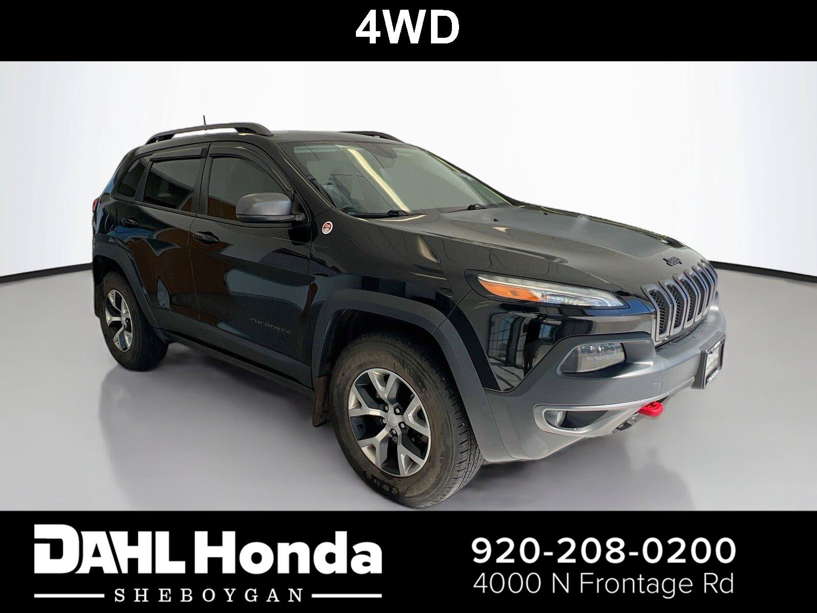 Used 2018 Jeep Cherokee Trailhawk w/ Comfort/Convenience Group AWD/4WD image 1