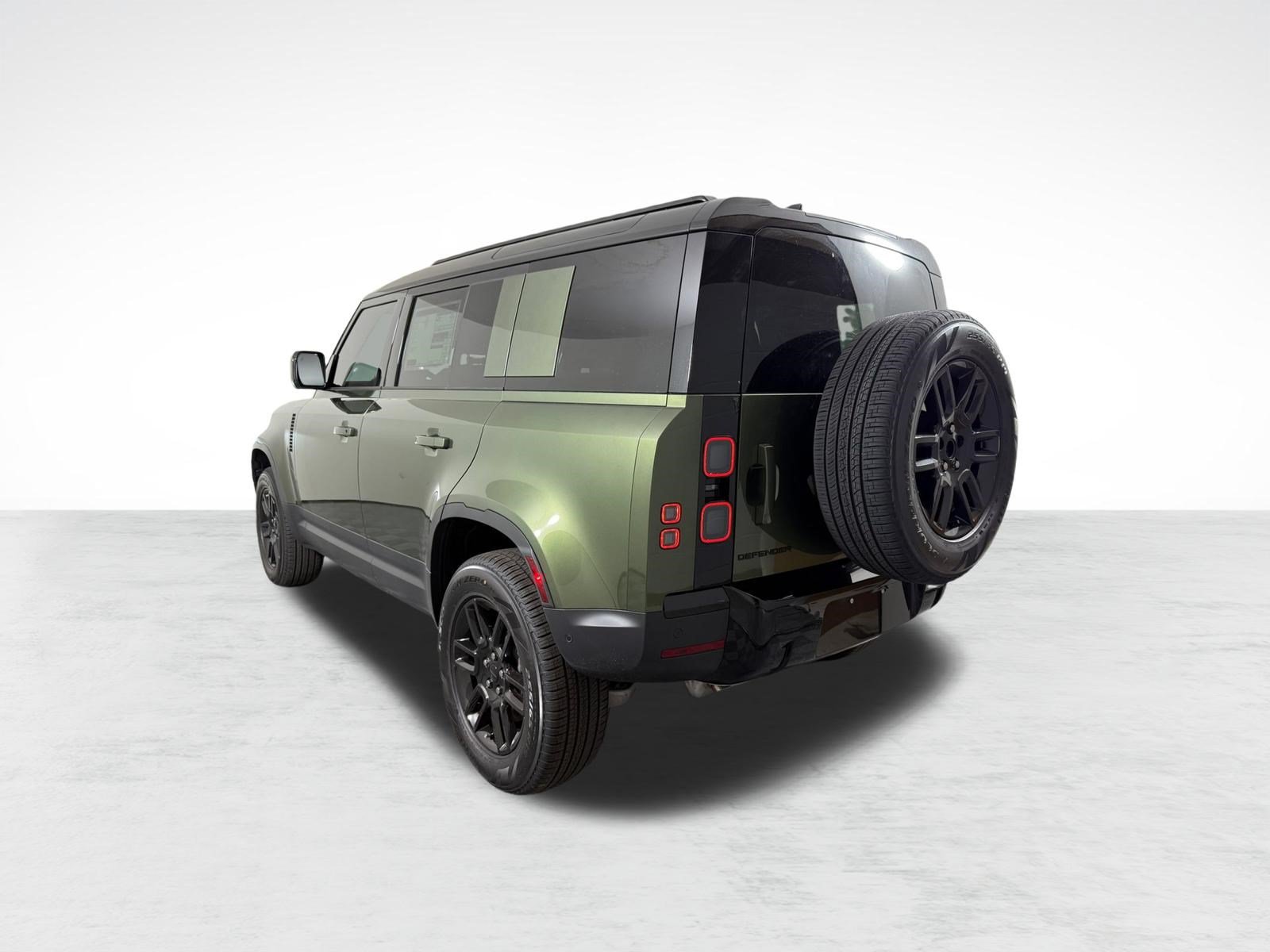 Used 2026 Land Rover Defender 110 S AWD/4WD image 3