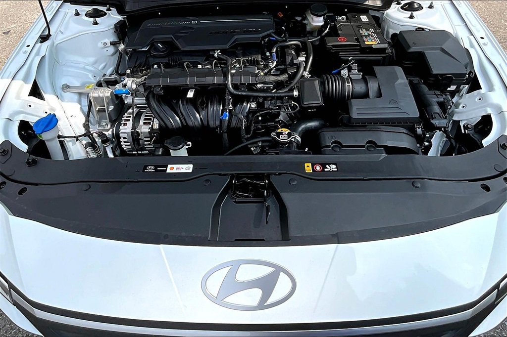 New 2025 Hyundai Elantra Sport image 10