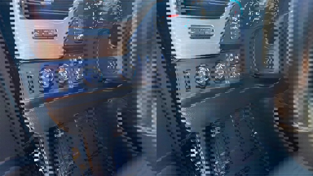 Used 2018 GMC Yukon Denali w/ Denali Ultimate Package image 27