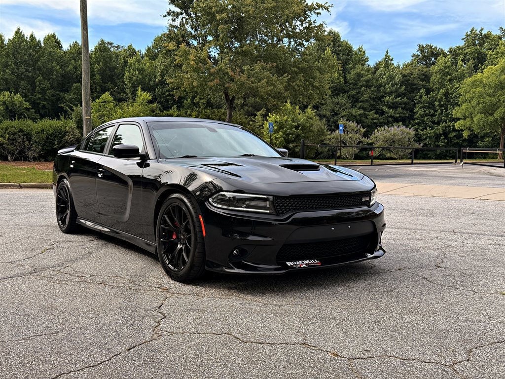 Used 2018 Dodge Charger R/T RWD image 3