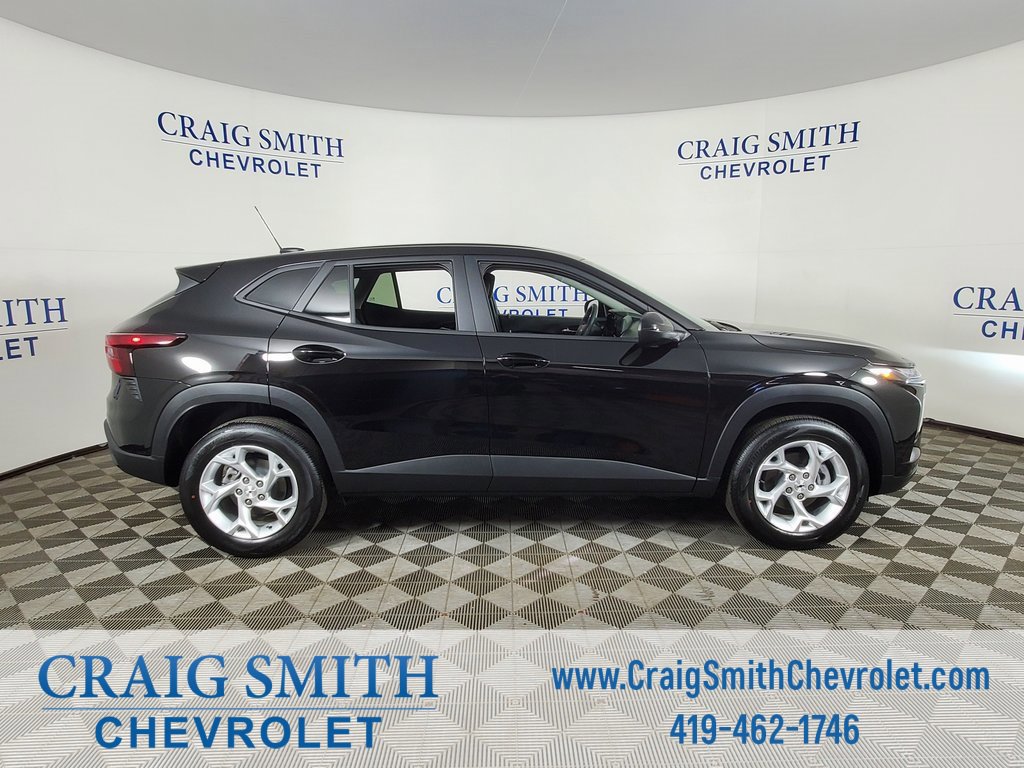 New 2026 Chevrolet Trax LS w/ LS Convenience Package image 23