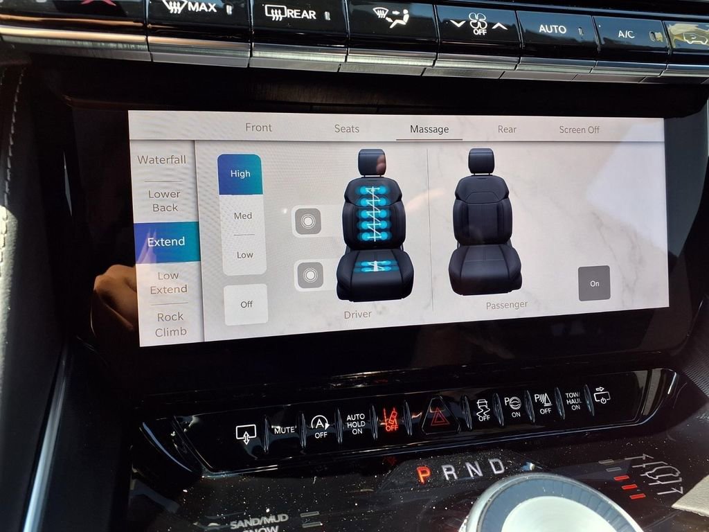 New 2026 Jeep Grand Wagoneer Summit AWD/4WD image 9