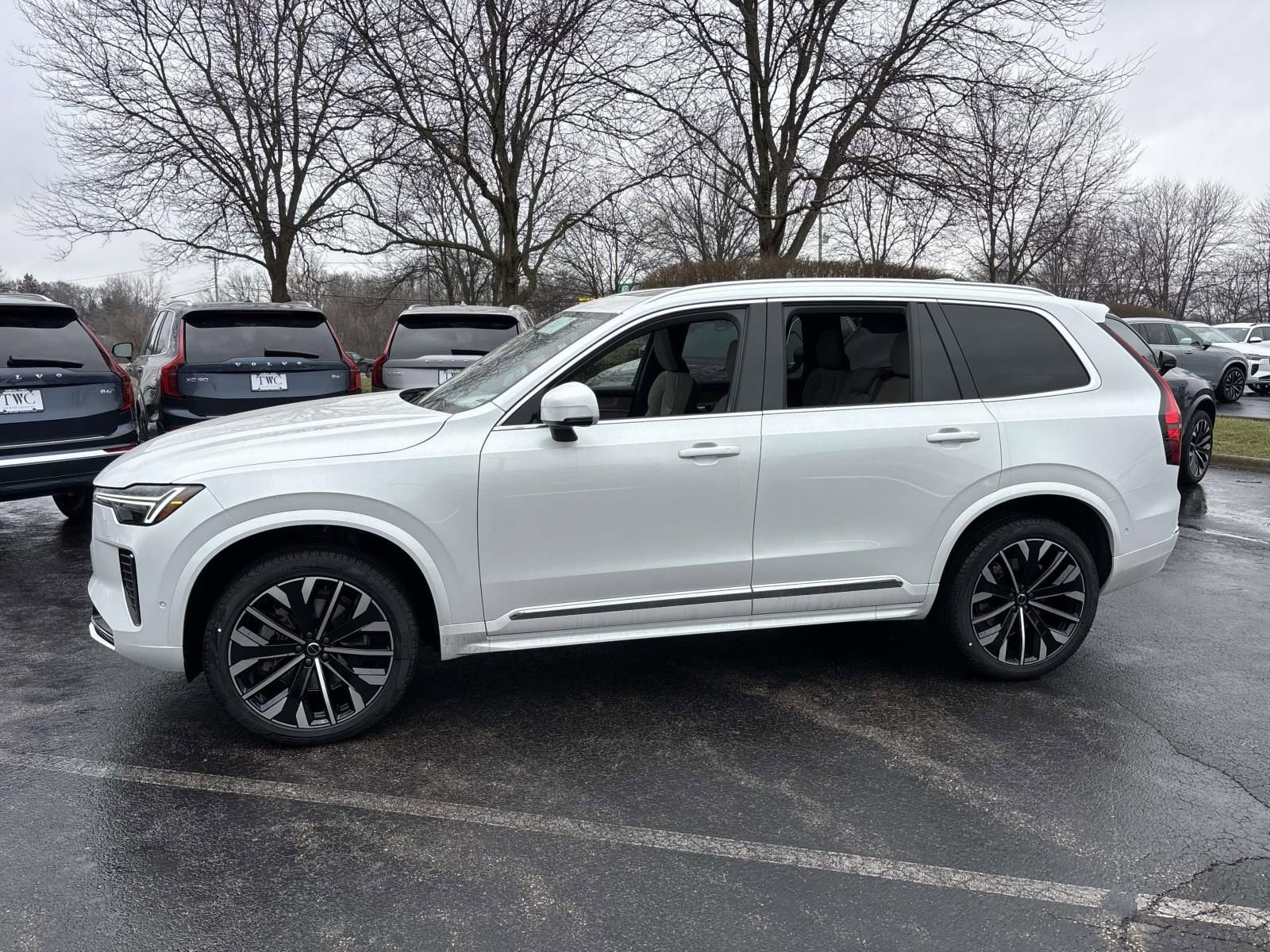 New 2026 Volvo XC90 B6 Plus w/ Protection Package Premier image 4