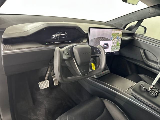 Used 2023 Tesla Model X Plaid image 13