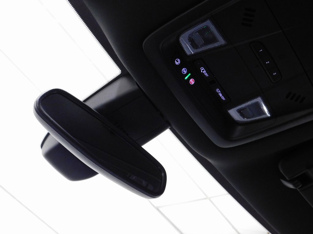 Used 2024 Buick Enclave Essence image 69