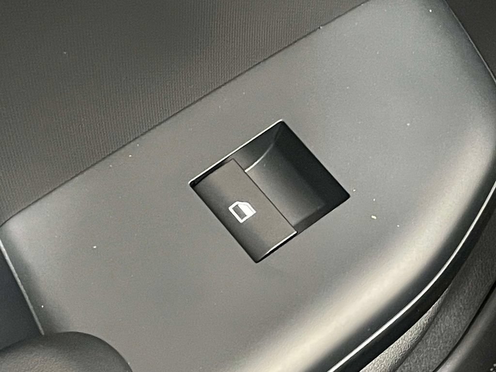 New 2026 Kia K4 FWD image 14